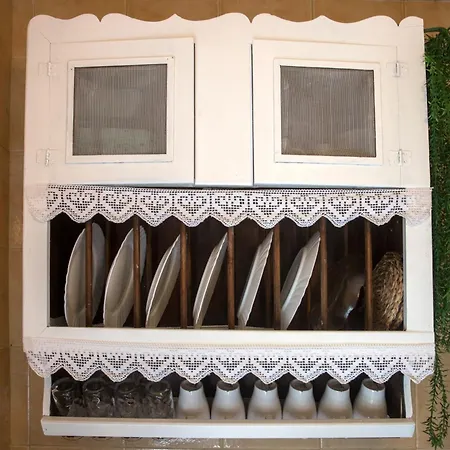 Ria De Aveiro White House *